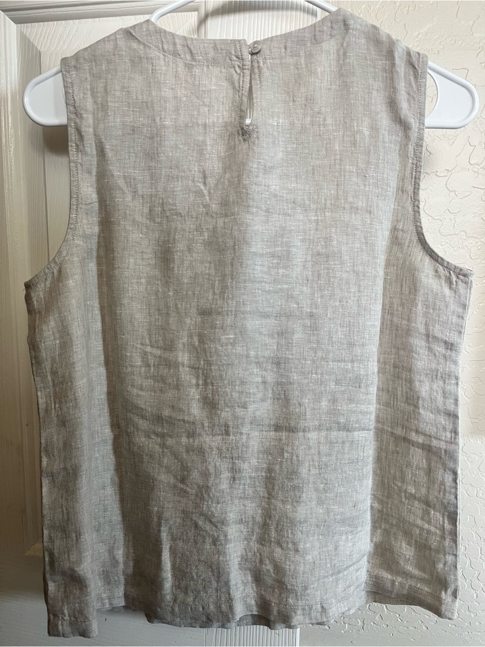 Quince 100% European Linen Tank - Picture 3 of 5